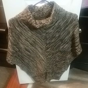 Beige and brown shawl